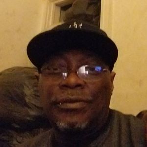 Meet your Posher, Raymond